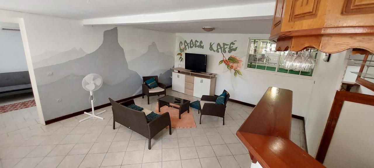 Apartamento Label kafé Bouillante Exterior foto